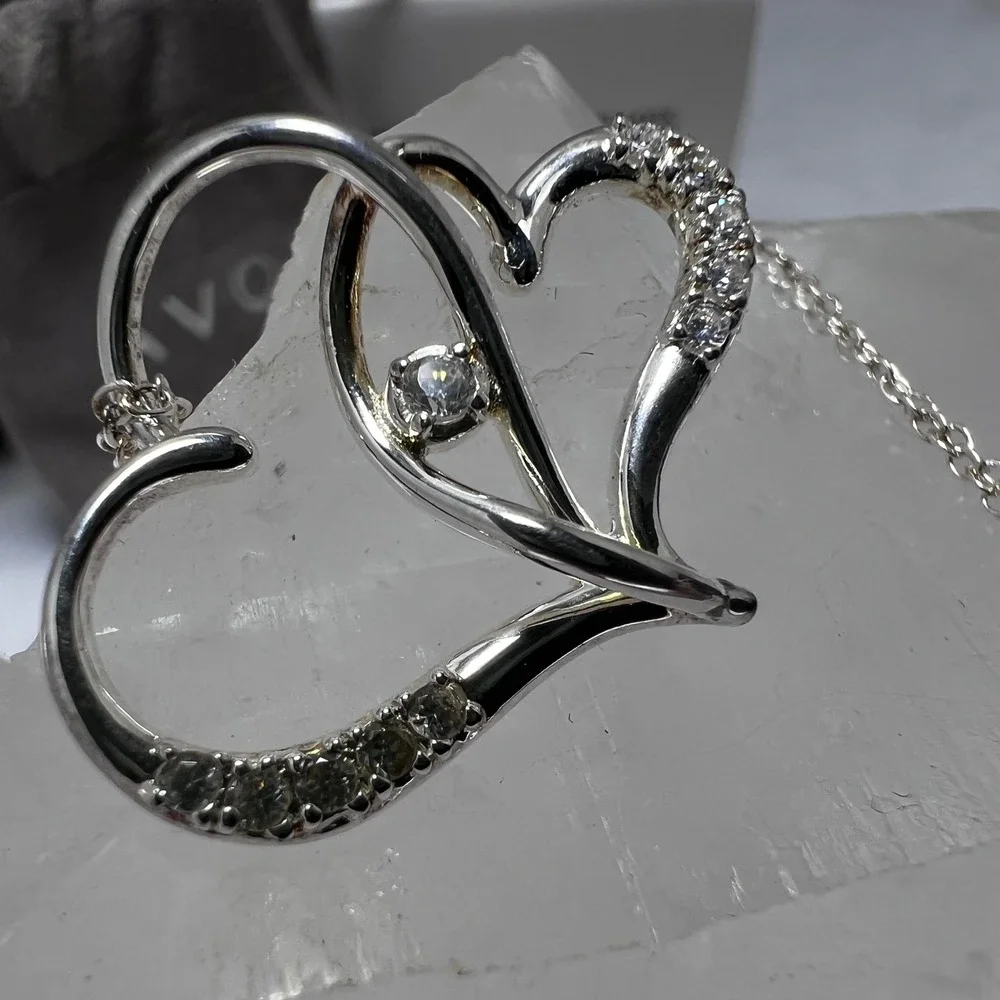 Avon Sterling Silver Intertwined Hearts Necklace Clear Stone Accents 925 Boxed